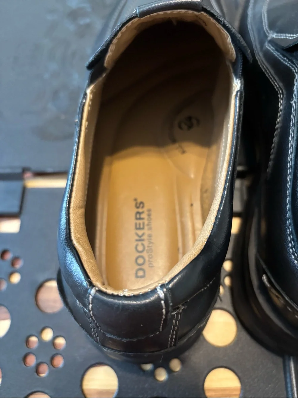 Dockers Men's Black Slip-On Leather Loafers